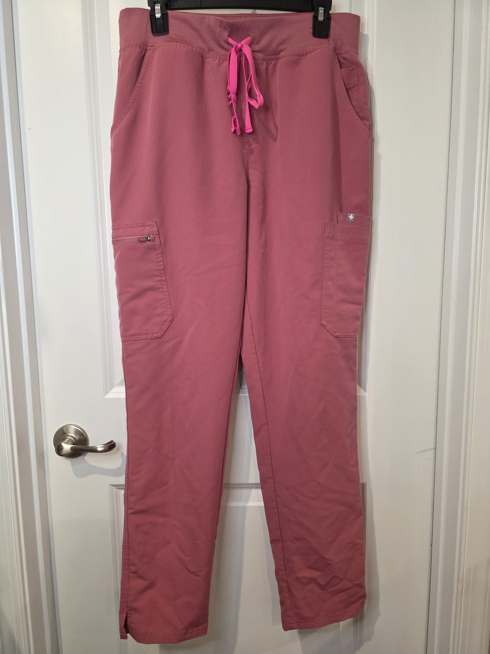 FIGS Women's Yola High-Waisted Skinny Cargo Scrub Pants